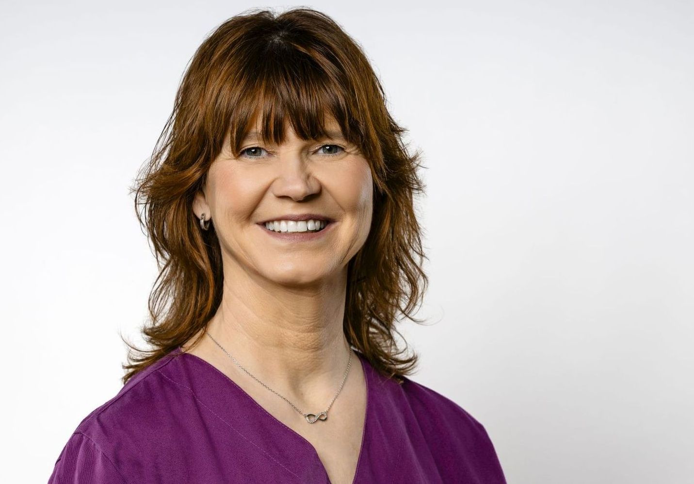 dr anne hausmann 1500x100px